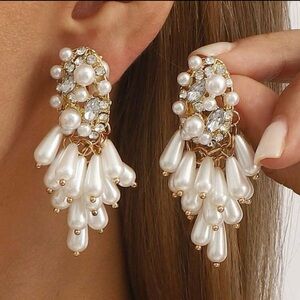 Elegant Pearl and Crystal Drop Earrings